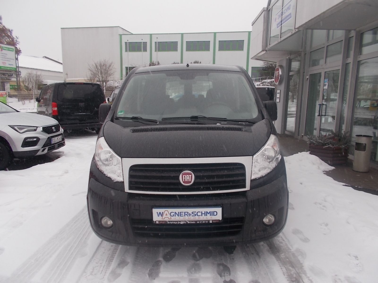 Fahrzeugabbildung Fiat Scudo 130 Mjet L2H1 N1 Teilverglast MIXTO AHK