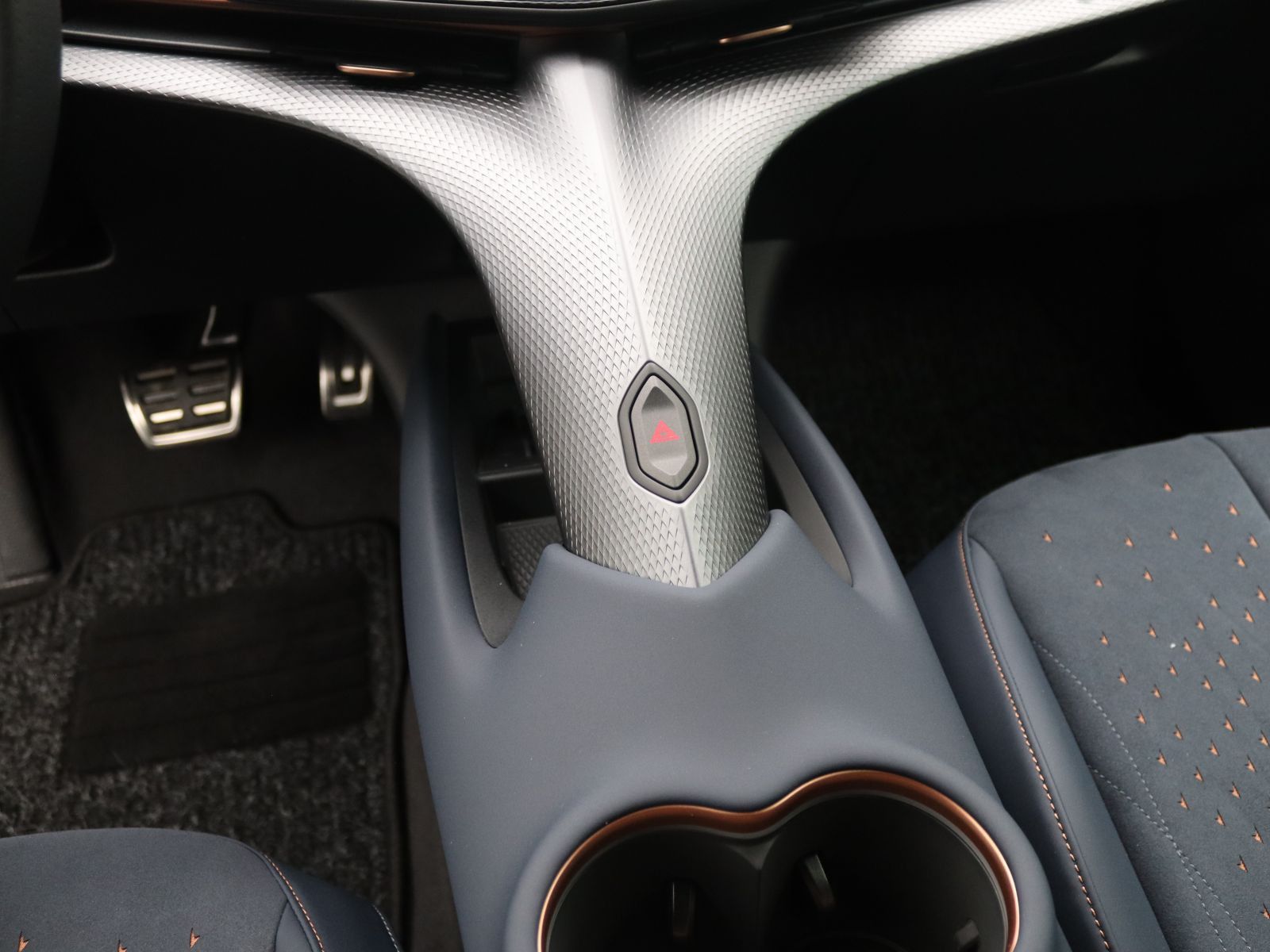 Cupra Tavascan - Bild 13