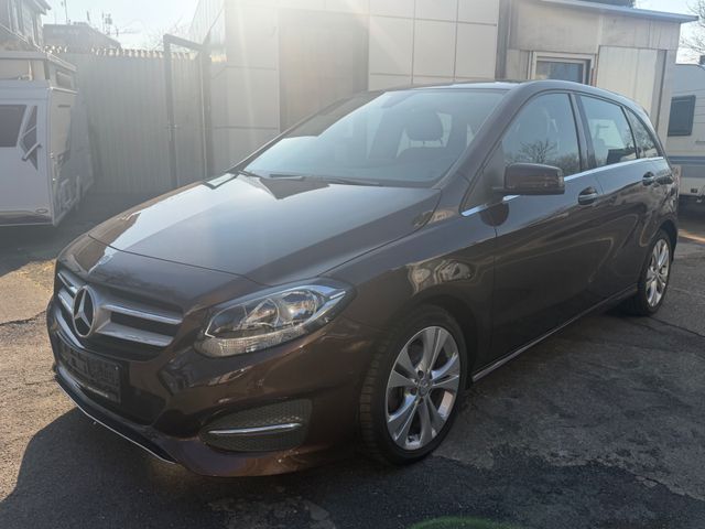 MERCEDES-BENZ B 180