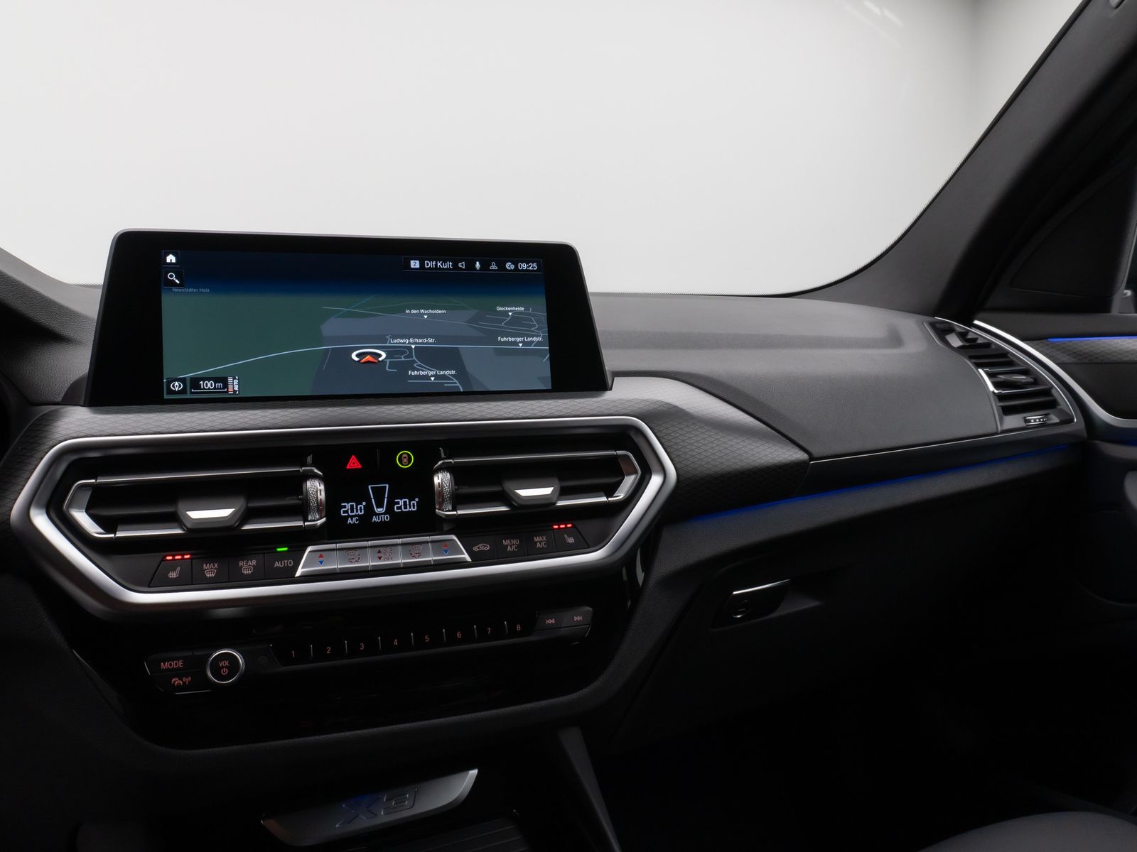 Fahrzeugabbildung BMW X3 xD20d M Sport Kamera DAB HiFi AHK Komfort 19"