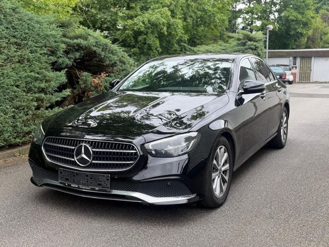 MERCEDES-BENZ E 220 d 4MATIC Autom. Limousine 