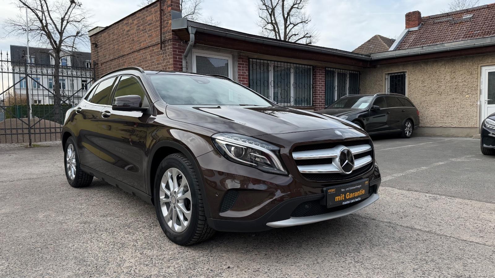 Mercedes-Benz GLA 200 CDI*Automatik*Pano*Rückfahrkamera