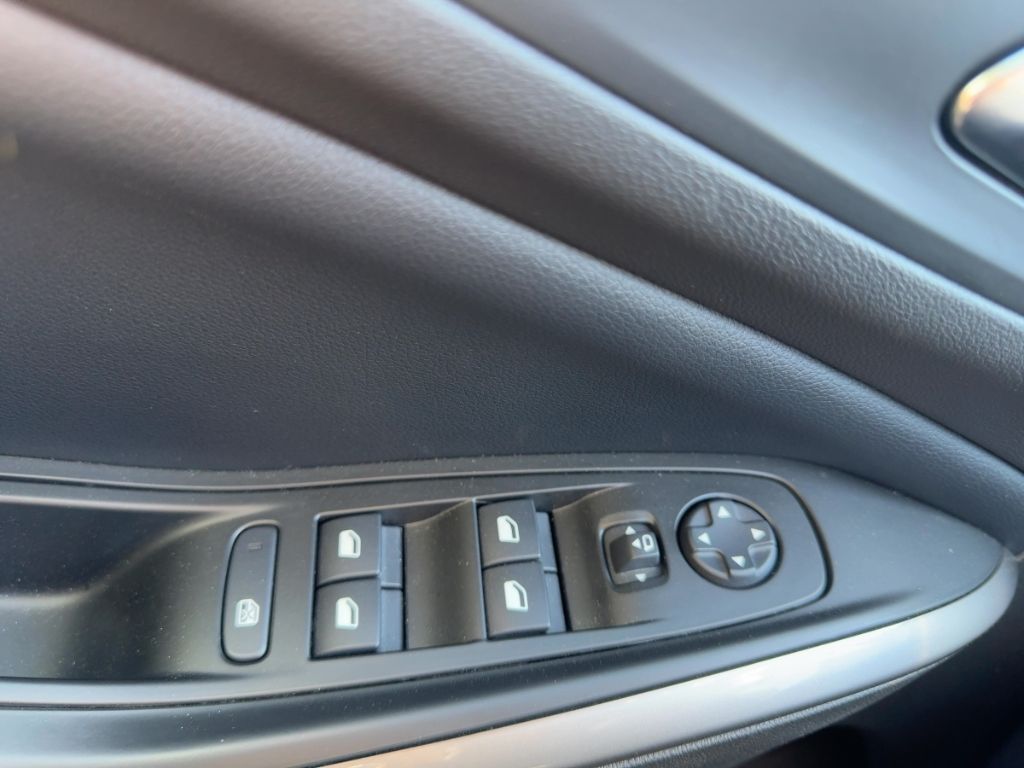 Fahrzeugabbildung Opel Grandland GS, Navi, SHZ, LHZ, 360 Kamera, PDC