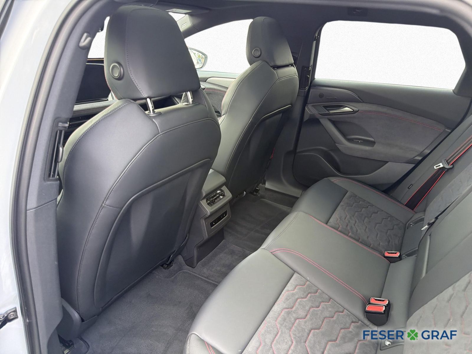 Audi S6 e-tron - Bild 11