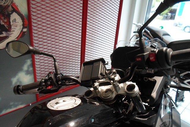 Fahrzeugabbildung BMW F750GS Style Triple Black alle Pakete