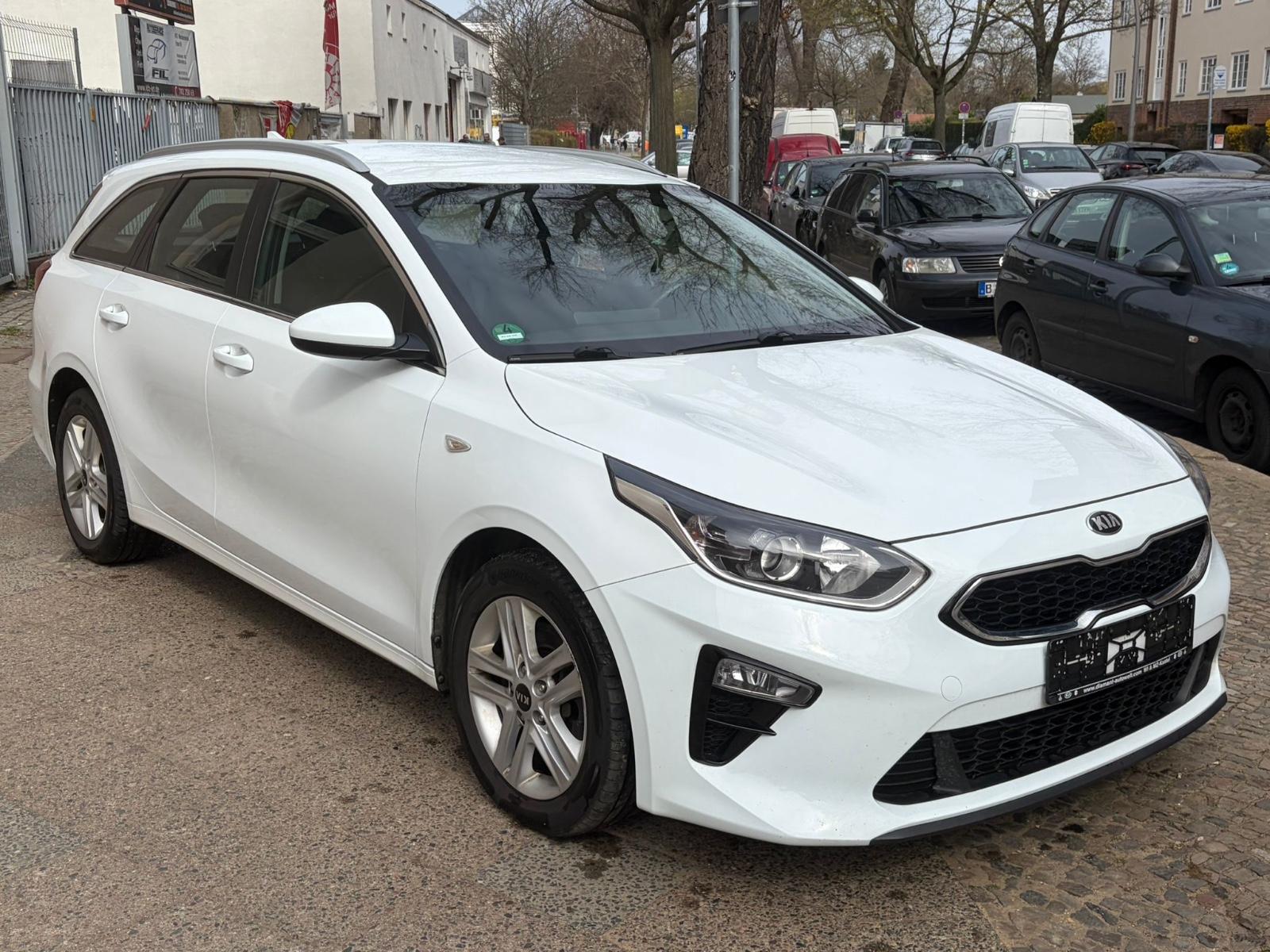 Kia cee'd Sportswagon 1.6 CRDi Hybrid Diesel / E