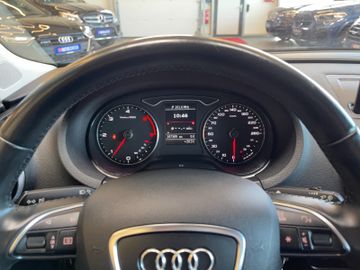 Audi A3 ambiente *BI-XENON*NAVI*TEMPOMAT*SZHZ*KLIMA*