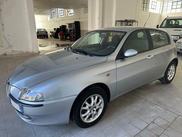 Alfa Romeo 147 1.6 benz NEOPATENTATI