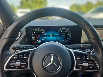 2023 Mercedes-BENZ EQA 照片 8