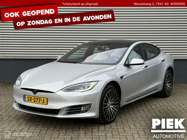 Tesla Model S 100D panorama dach