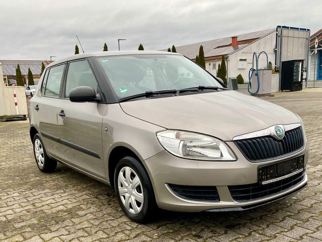 Skoda Fabia Klima TÜV 06.26  Steuerkette neu.