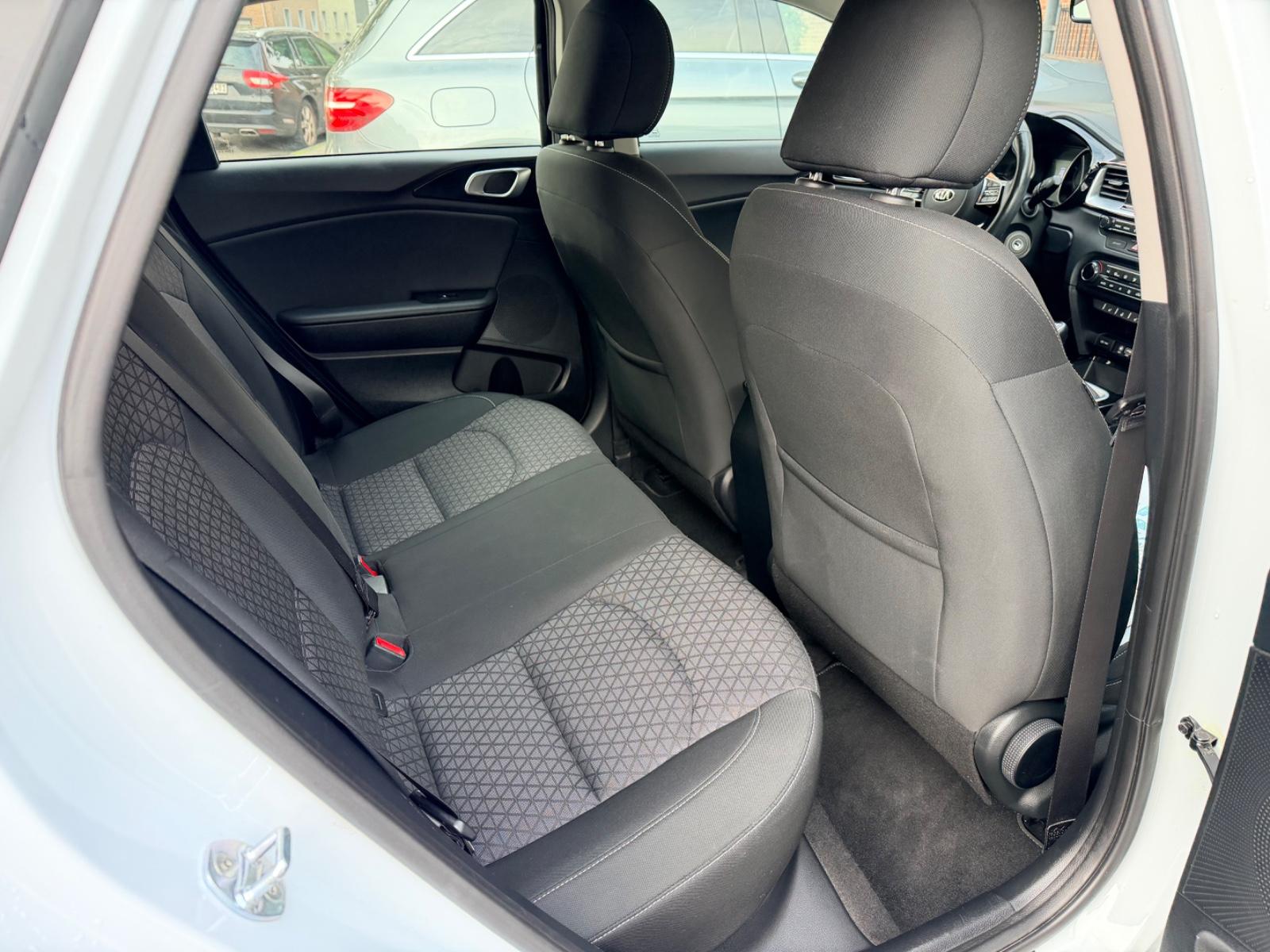 Kia KIA Ceed Vision*Klima*Kam*Navi*SHZ*AHK*Tüv-Neu*