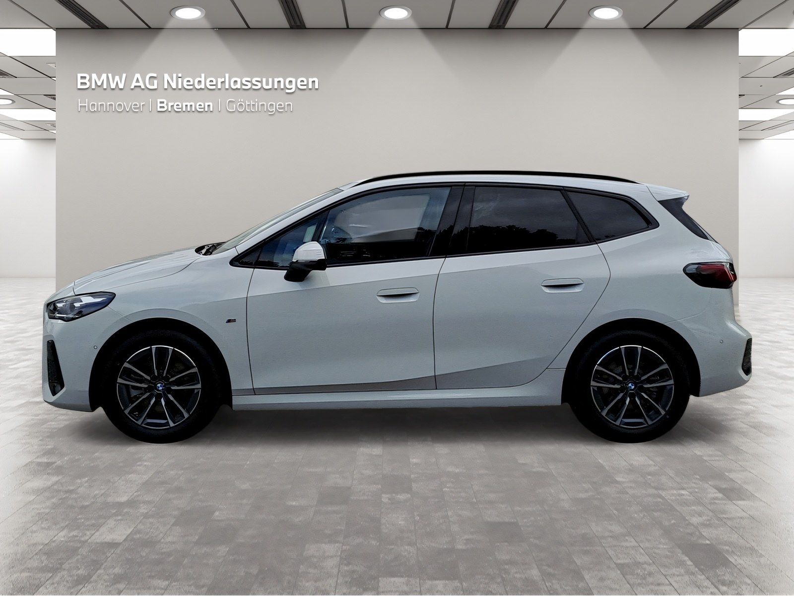 BMW 223 Active Tourer - Bild 3
