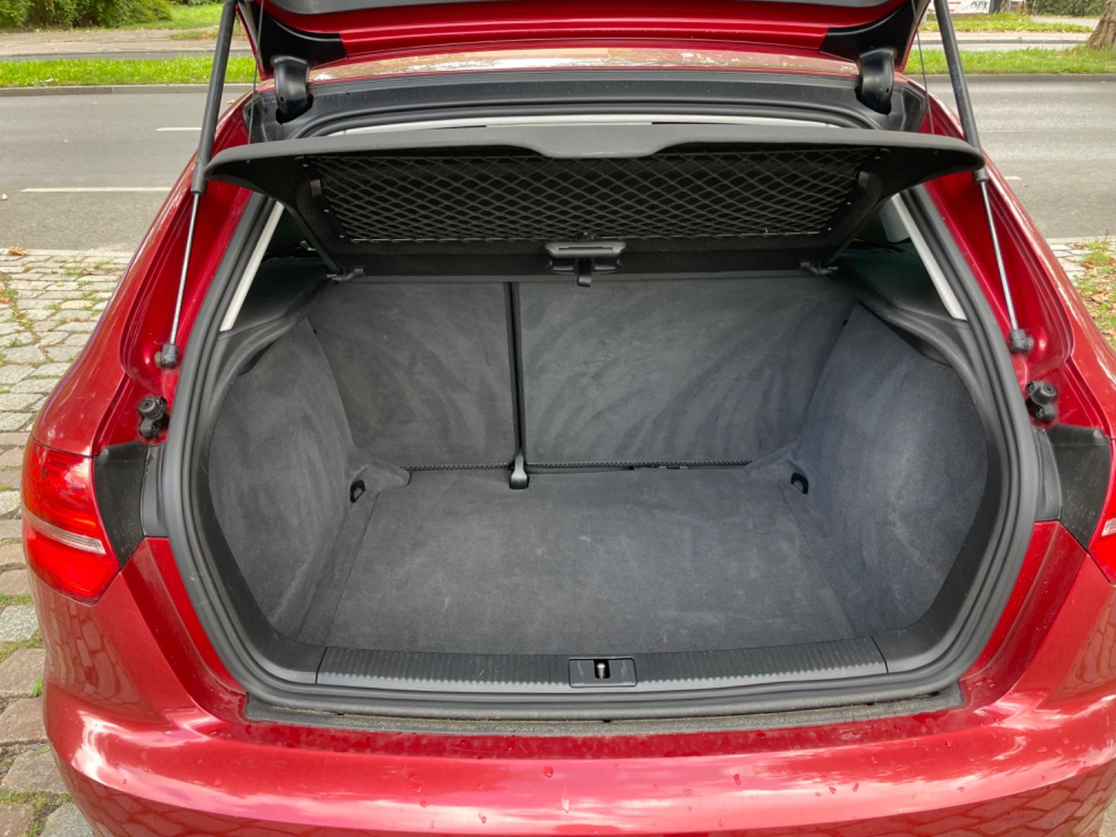 Fahrzeugabbildung Audi A3 1.4 TFSI Sportback Ambiente*Klima*SHZ*Xenon*