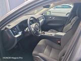 Volvo XC60 B4 D AWD Momentum Pro Geartronic Moment... - Volvo Hybrid (Diesel/Elektro)