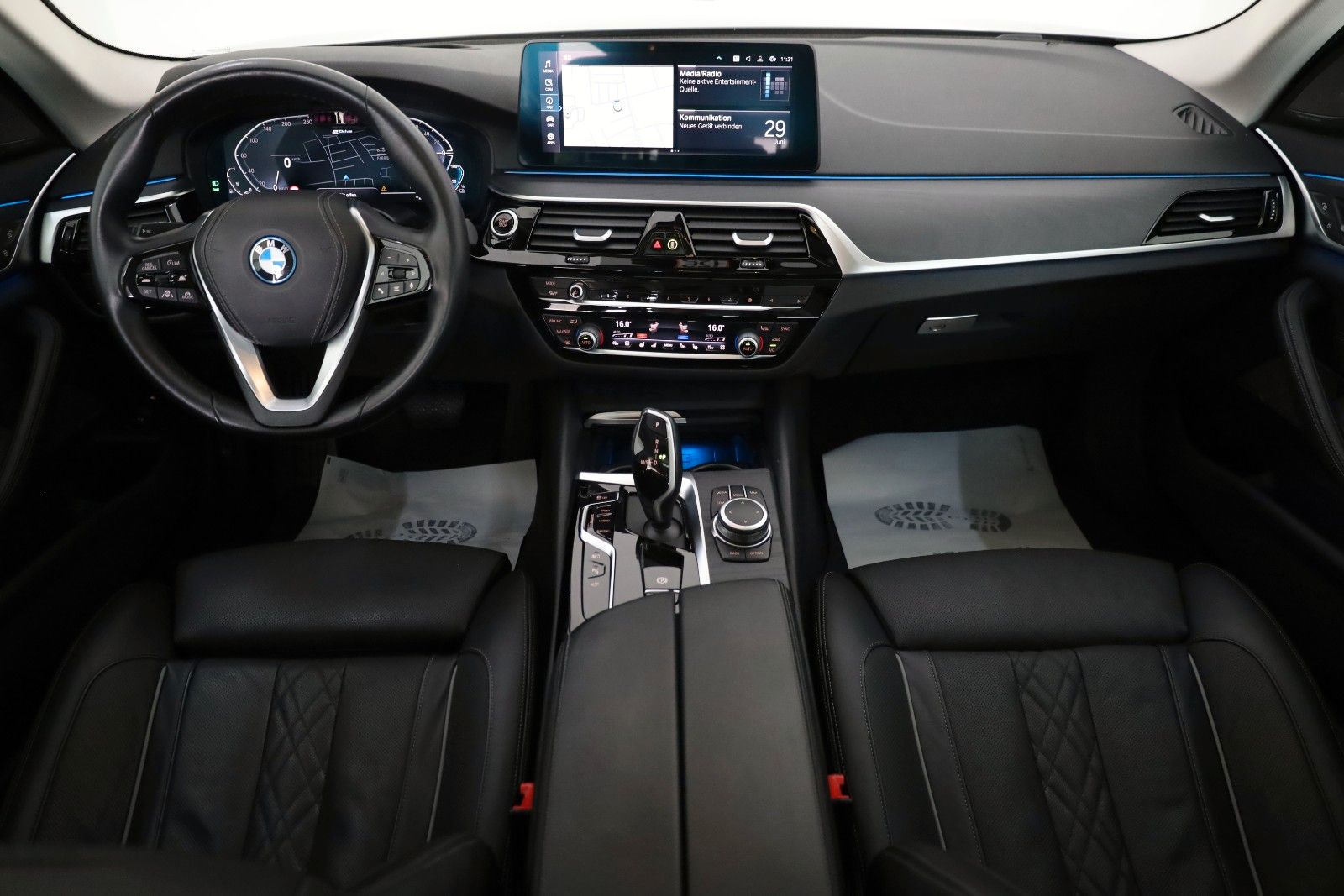 Fahrzeugabbildung BMW 530e xDrive Touring Leder,Navi,LED,HUD,Panorama