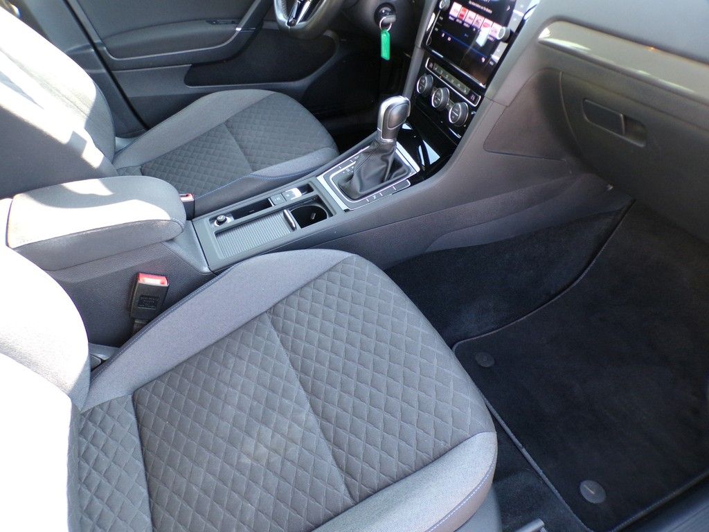 Fahrzeugabbildung Volkswagen Golf VII Variant 1.6 TDI DSG Join Start-Stopp