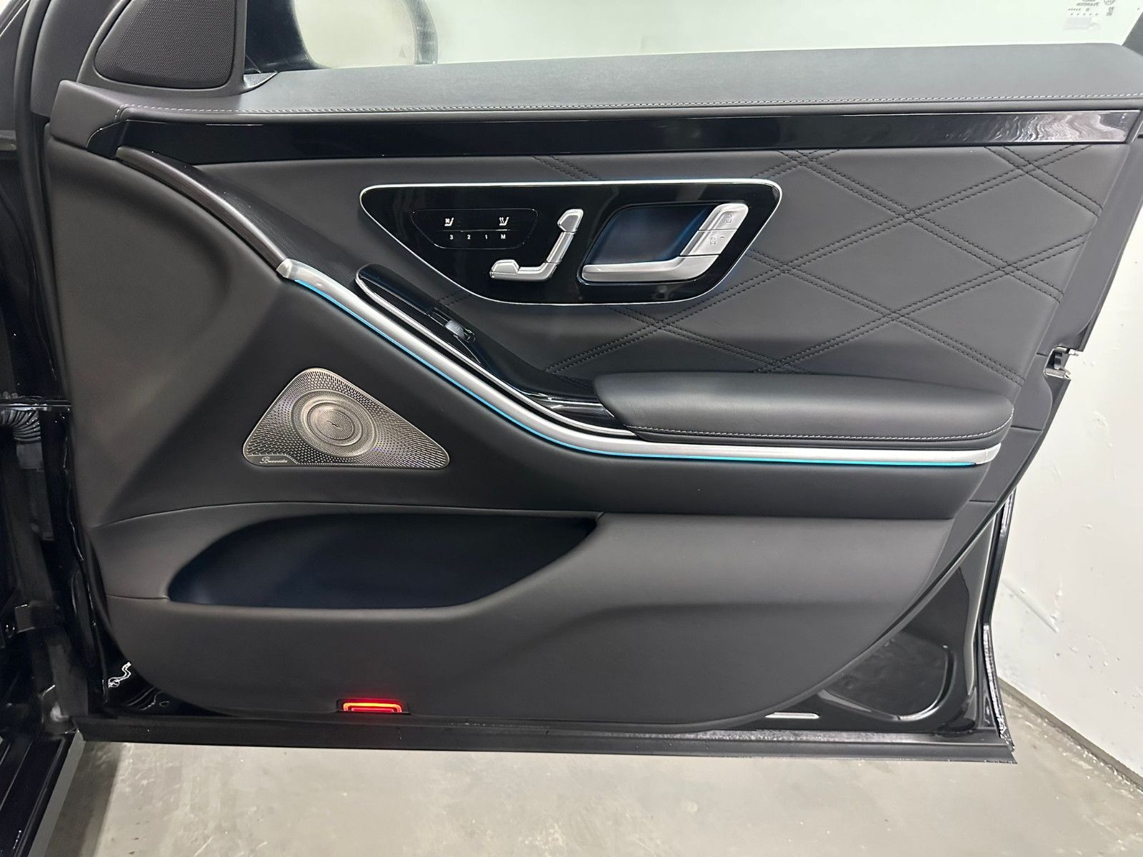 Fahrzeugabbildung Mercedes-Benz S 680 Maybach *FONDENTERAINMENT*HEADUP*EXECUTIVE