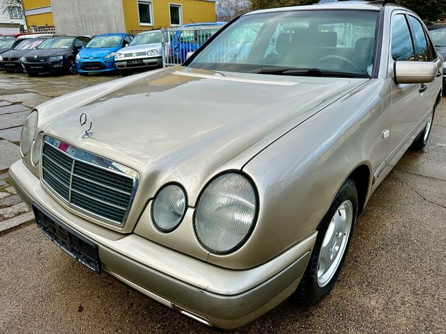 Mercedes-Benz E 240 Classic Lim. * 2.-Hand *Rentner *Automatik