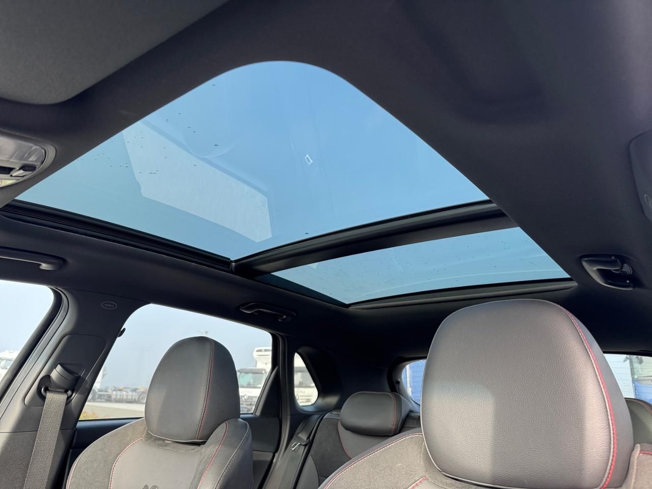 Fahrzeugabbildung Hyundai i30 N-LINE *PANORAMADACH*LED*NAVI*SHZ*LHZ*KAMERA