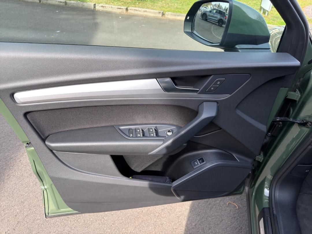 Fahrzeugabbildung Audi Q5 40 2.0 TDI quattro S-Line Kamera,LED,Navi,SHZ