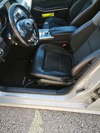 Mercedes E 220 - 5