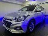 Hyundai i20 Select 54TKM 4SEASON TEMPO CAMERA SPUR ALU - Hyundai i20 Gebrauchtwagen in Düsseldorf