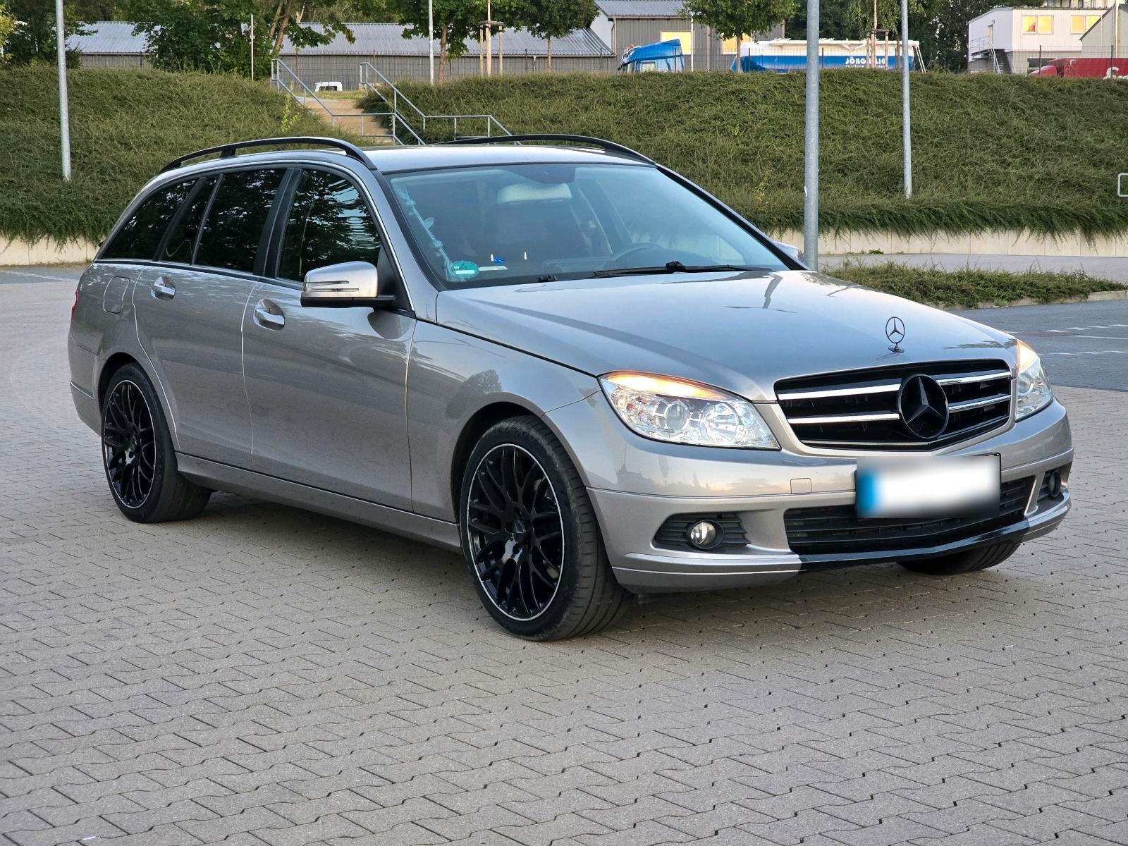 Mercedes-Benz C200 2009 — photo 13