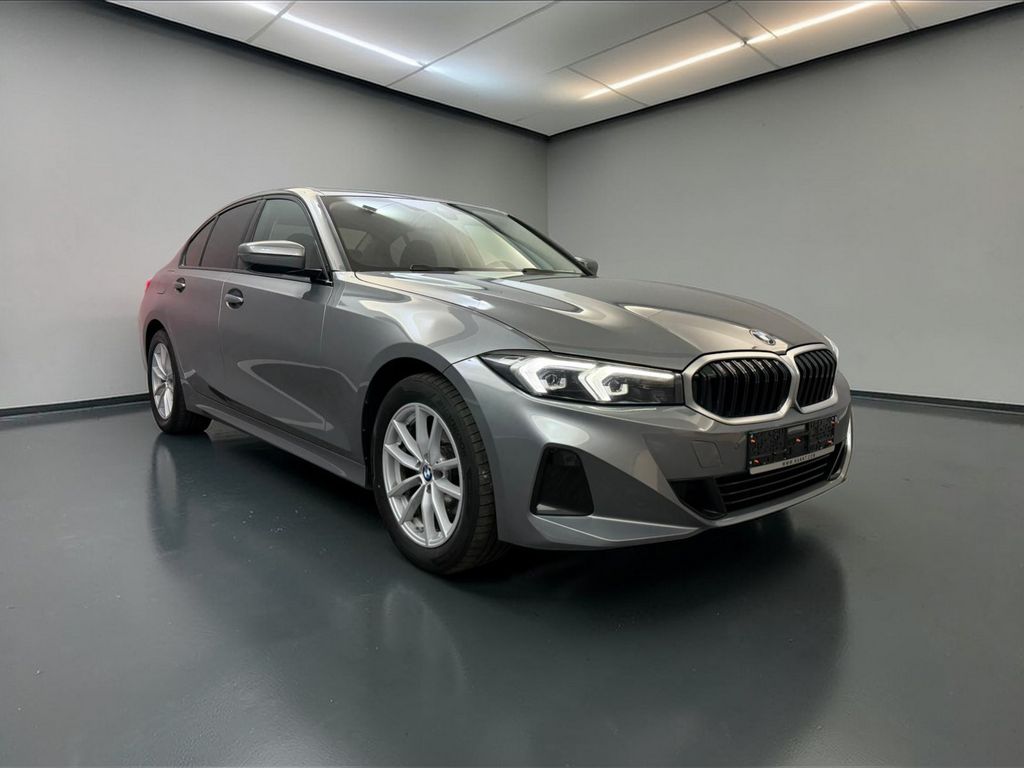 Image of BMW 320