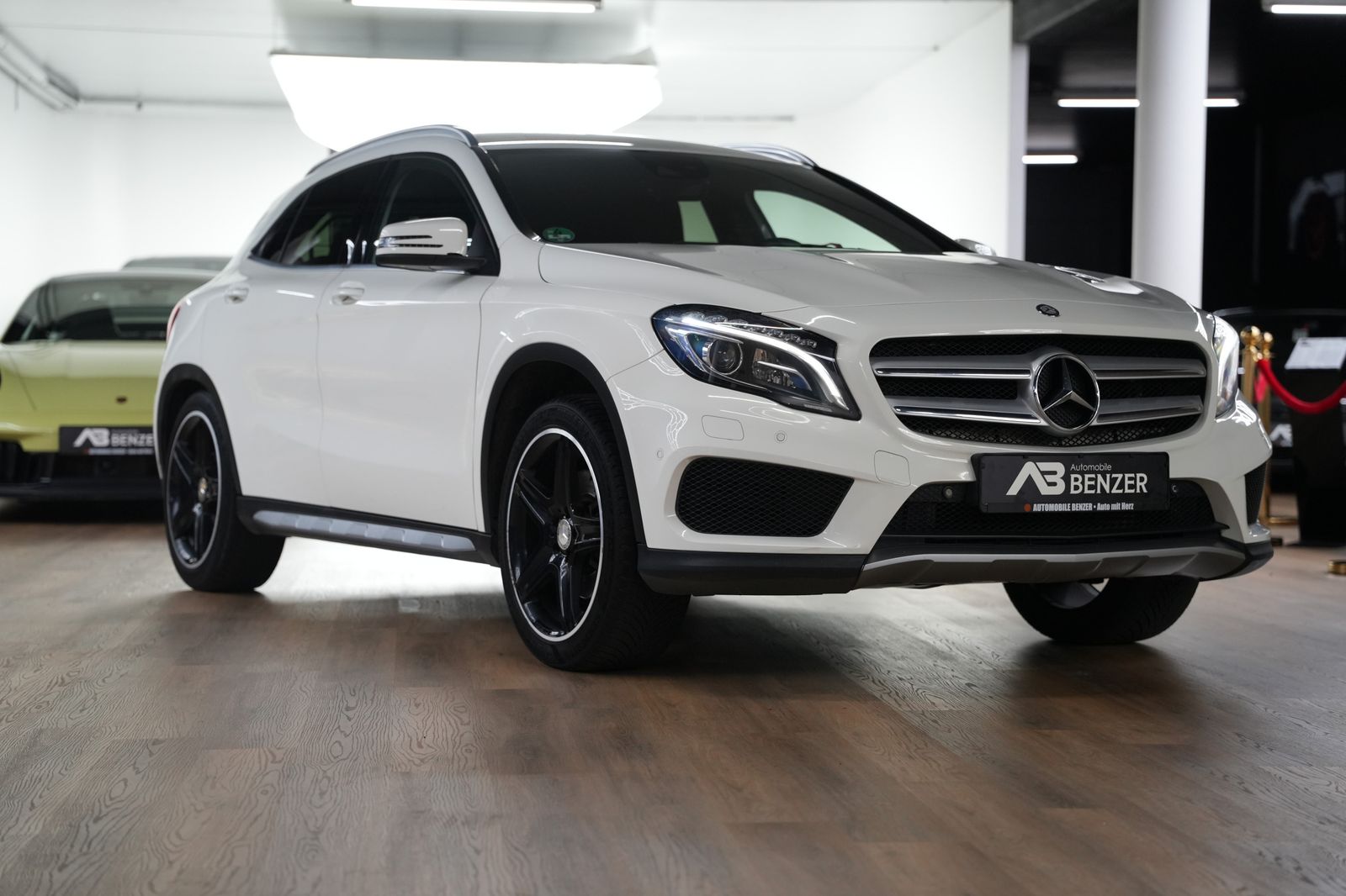 Fahrzeugabbildung Mercedes-Benz GLA 220 CDI 4Matic *AMG*SHZ*Navigation*