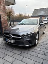 Mercedes-Benz A 180 - Kompaktlimousine - Mercedes-Benz A 180: Kleinwagen