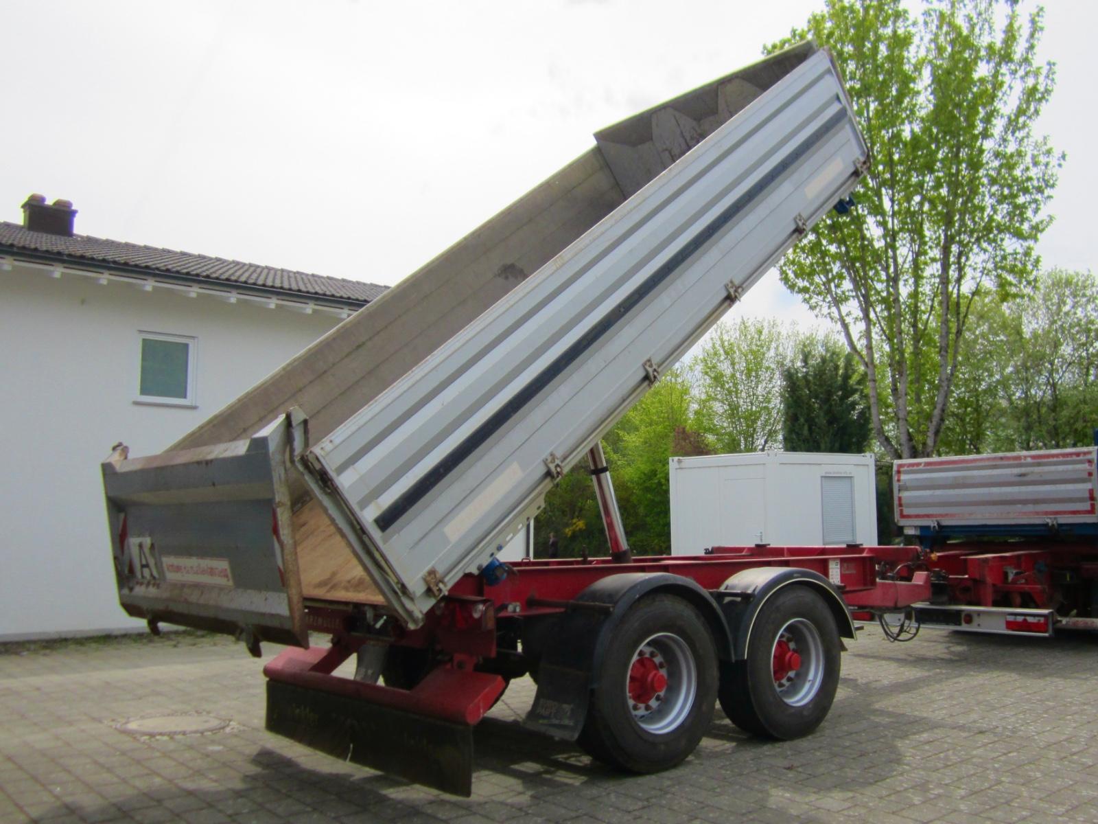 Schwarzmüller Tandem TKA E 3-Seiten-Kippanhänger BPW Achsen