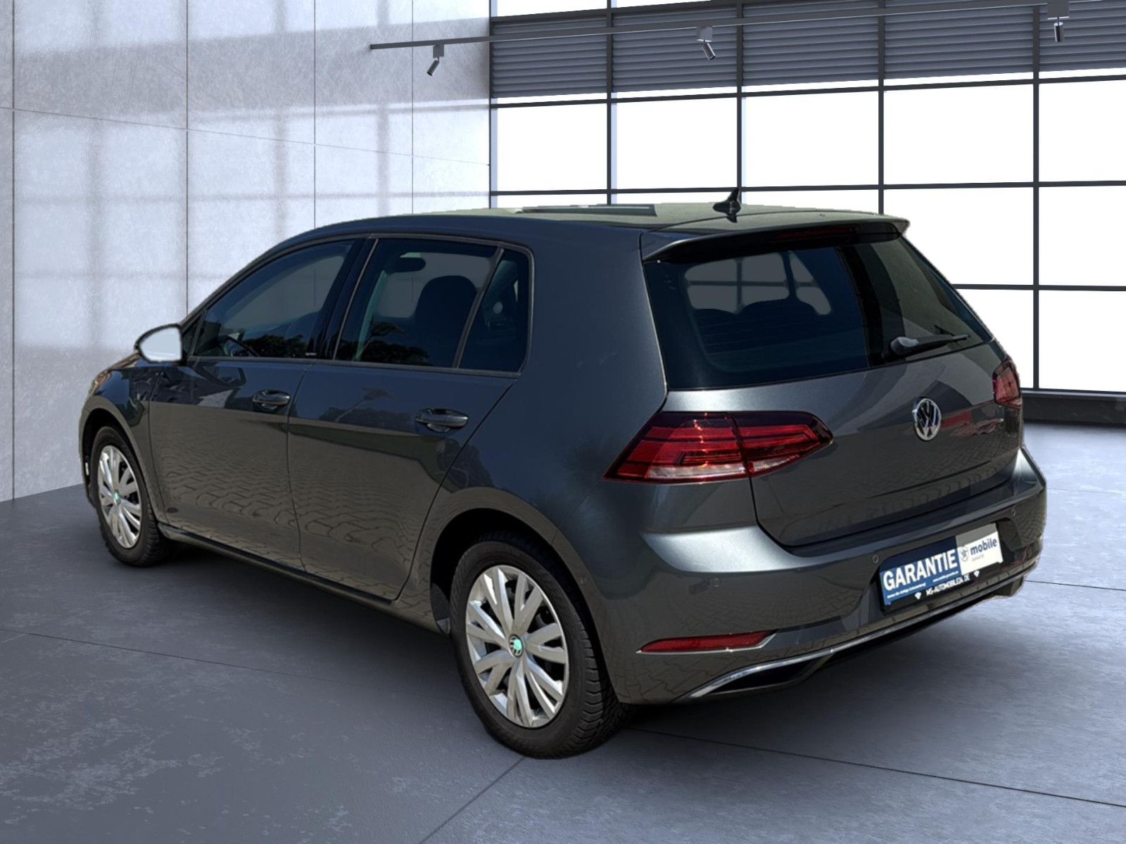Fahrzeugabbildung Volkswagen Golf VII Lim. IQ.DRIVE / unfallfrei