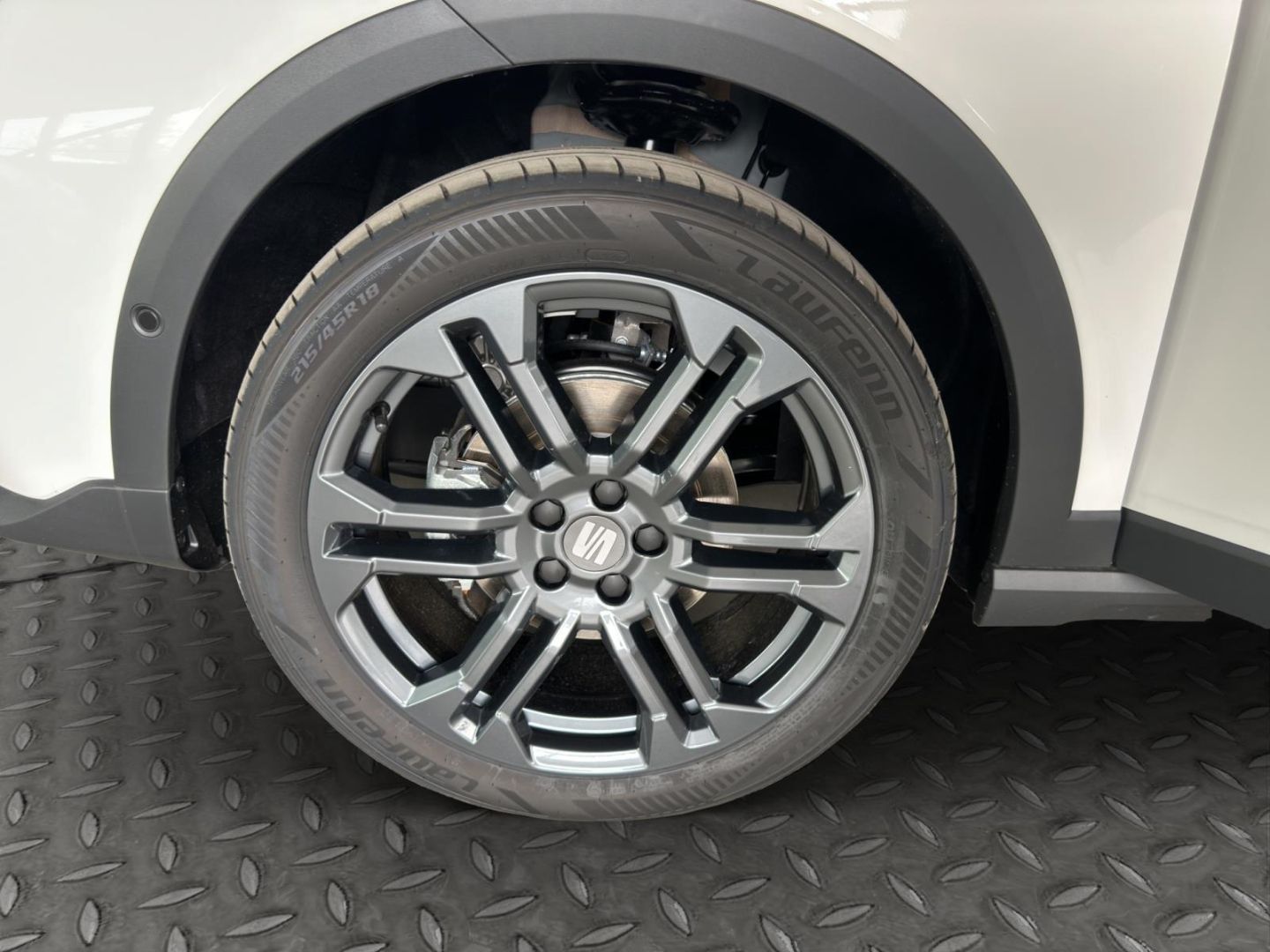 Fahrzeugabbildung SEAT Arona 1.0 TSI 85 kW FR Navi Digitales Cockpit LE