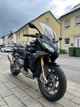 BMW R1250RS
