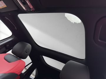 Mercedes-Benz GLA 250e AMG Line *360*AHK*HUD*MBUX*PANO* NAVI