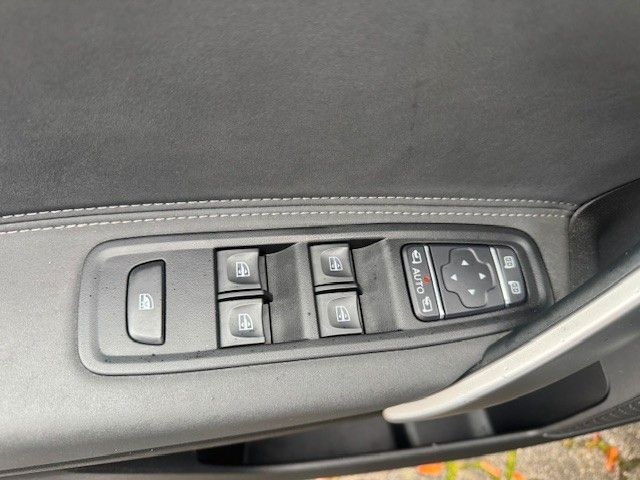 Fahrzeugabbildung Mercedes-Benz T-Klasse 180 CDI LED ALCANTARA KAMERA AUTOMATIK