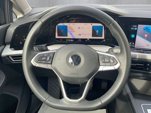 Golf VIII Variant Life 1.5 eTSI Bluetooth Navi