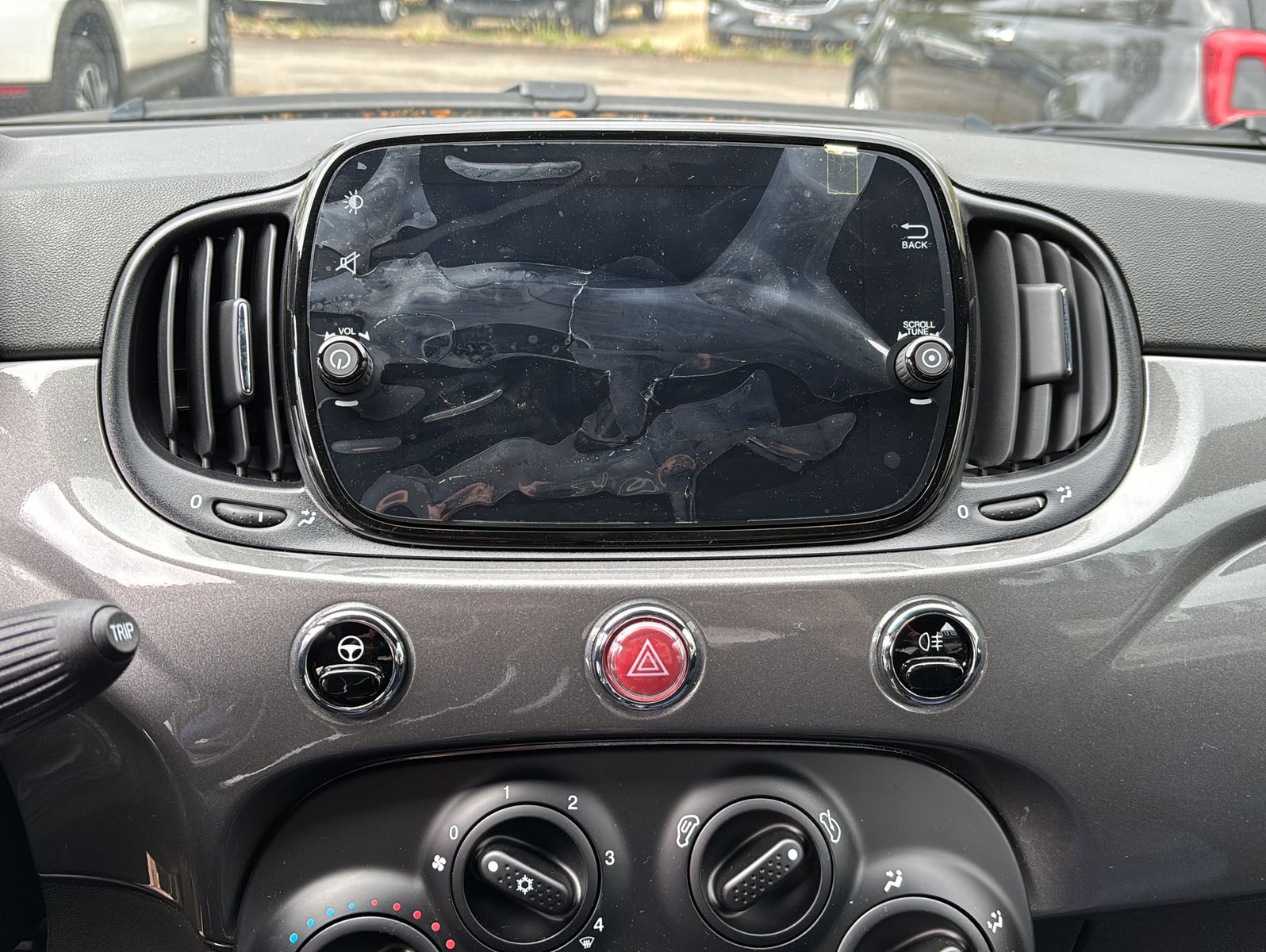 Fahrzeugabbildung Fiat 500 1.0 Hybrid Club