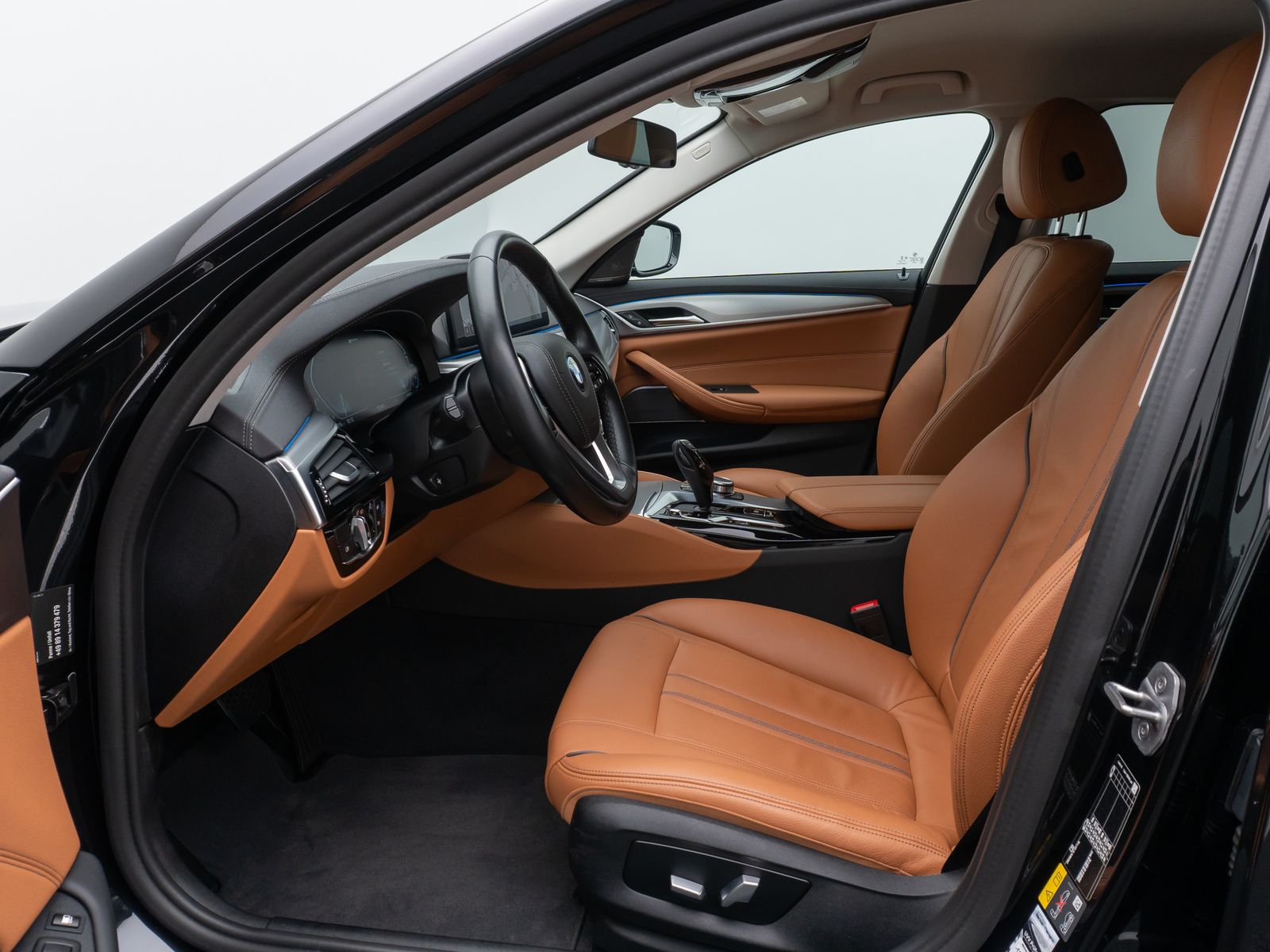 Fahrzeugabbildung BMW 530e xD Luxury Line DAB Alarm Kamera AHK 18Zoll