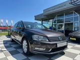 Volkswagen Passat Variant Comfortline BlueMotion+NAVI+ - Behindertengerechte Volkswagen Passat Variant
