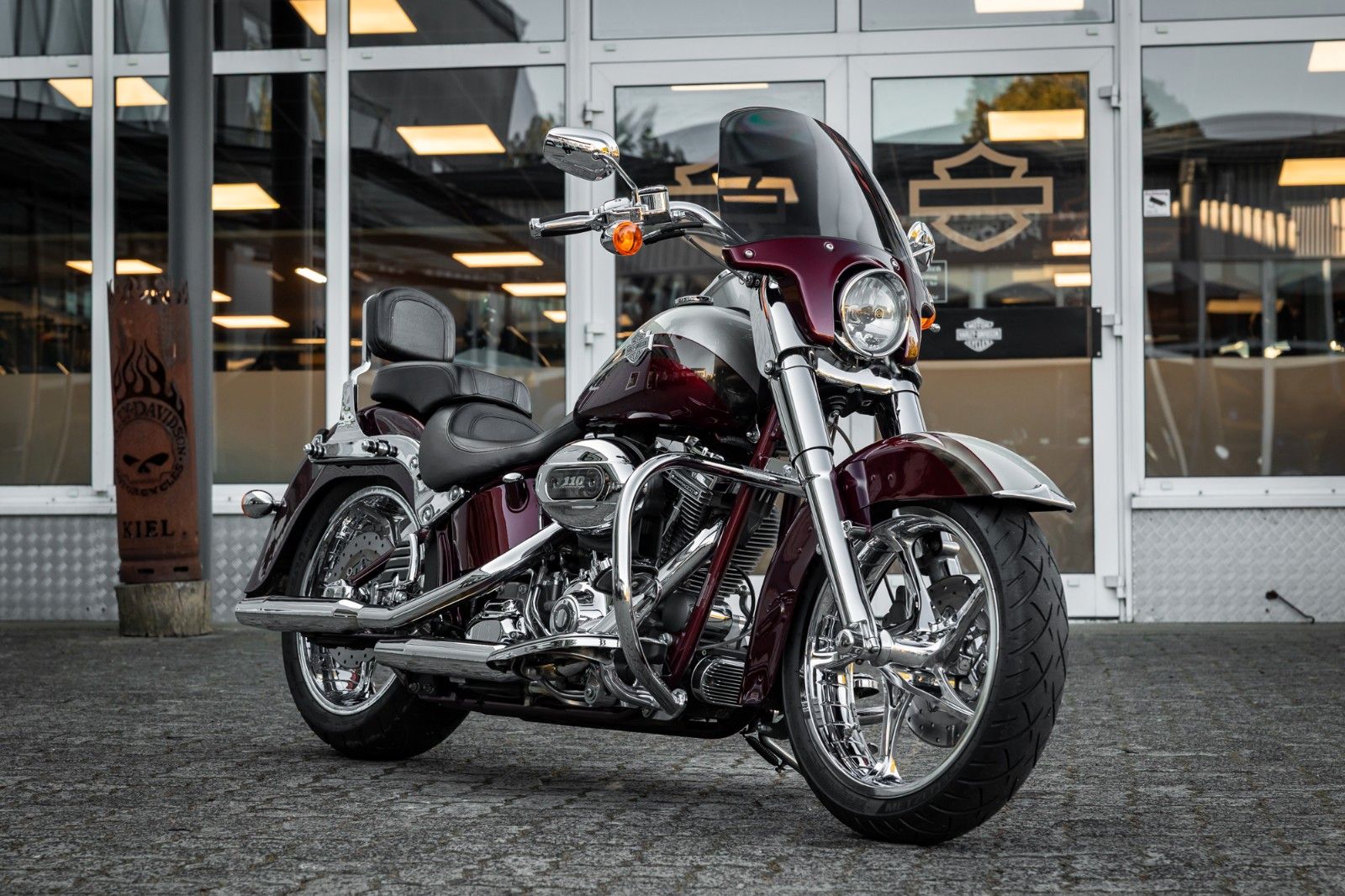 Fahrzeugabbildung Harley-Davidson CVO SOFTAIL CONVERTIBLE FLSTSE2 110 - AMC  -
