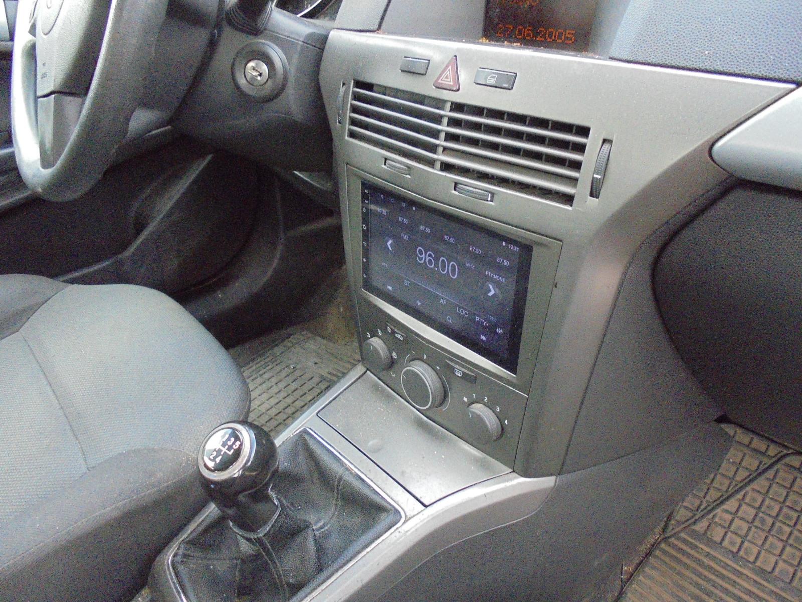 Opel Astra 2005 — photo 13