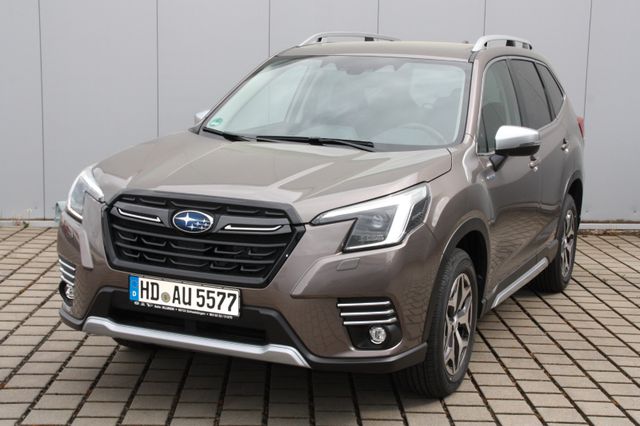 Subaru Forester 2.0ie Comfort EYESIGHT*X-MODE*Navi