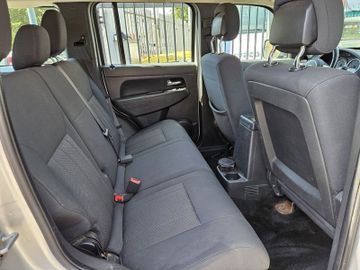 Jeep Cherokee - 12