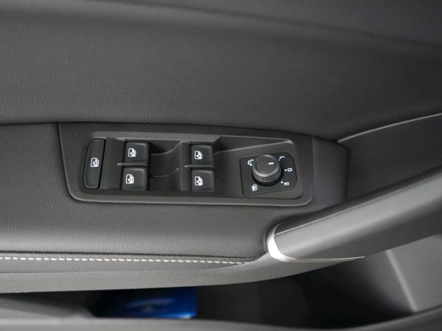 Touran COMFORTLINE TSI DSG 7-SITZER+LED+NAVI+RÜC