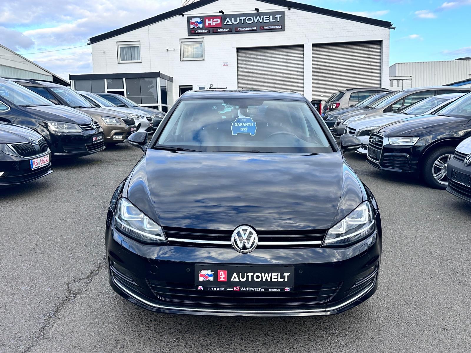 Volkswagen Golf VII Lim. Highline DSG SitzHeiz. LED Alcanta