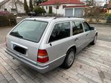 Mercedes-Benz E 200 T - W124 / S124 - Mercedes-Benz: Kombi, S124