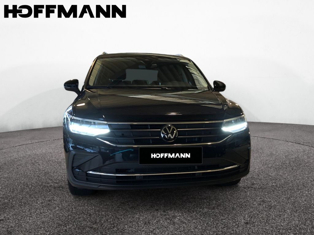 Fahrzeugabbildung Volkswagen Tiguan 1.5 TSI Life beheizbares Lenkrad Navi