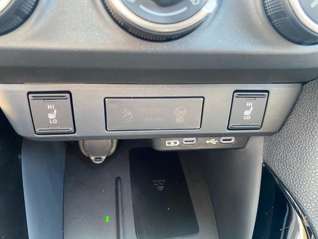 Yaris 1.5 Style KLIMA RÜCKFAHRKAMERA ACC LED